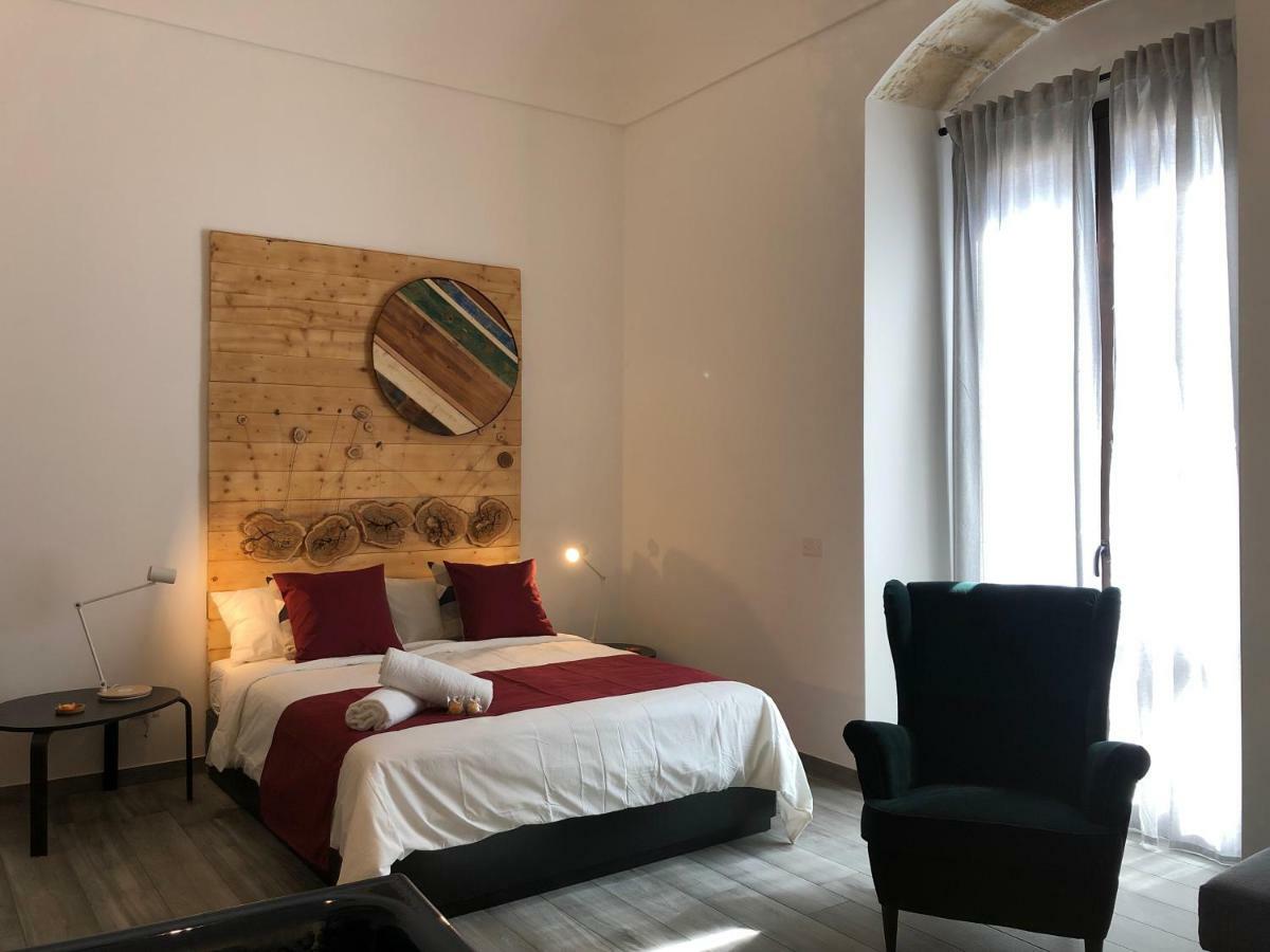 Terra Di Sicilia Luxury Centro Bed & Breakfast อาโวลา ภายนอก รูปภาพ