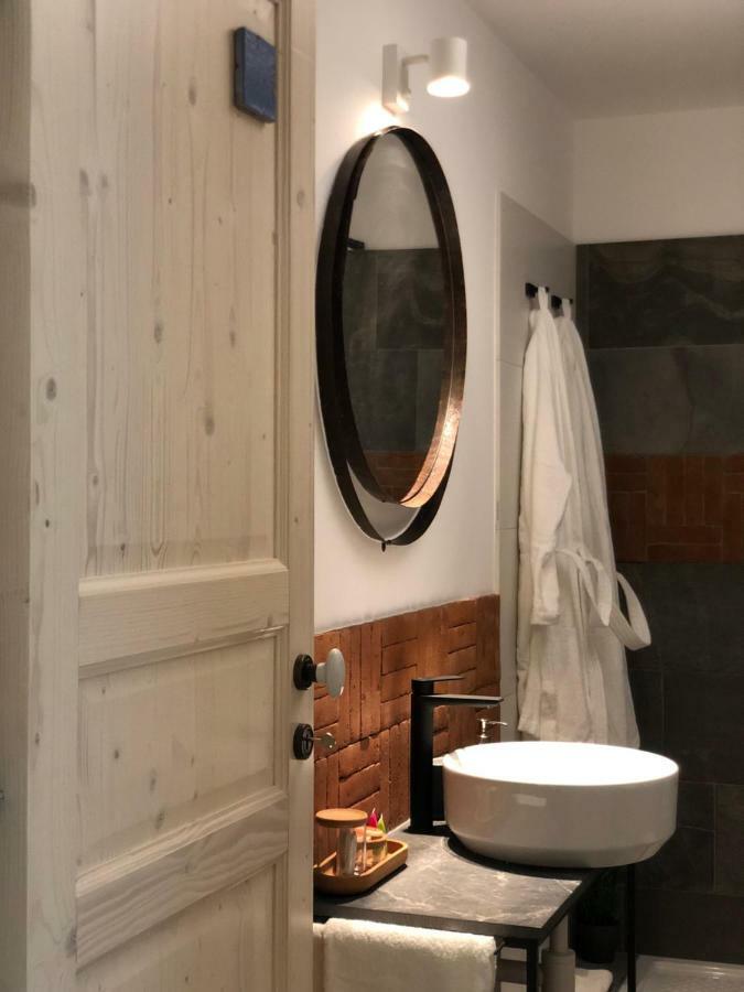 Terra Di Sicilia Luxury Centro Bed & Breakfast อาโวลา ภายนอก รูปภาพ