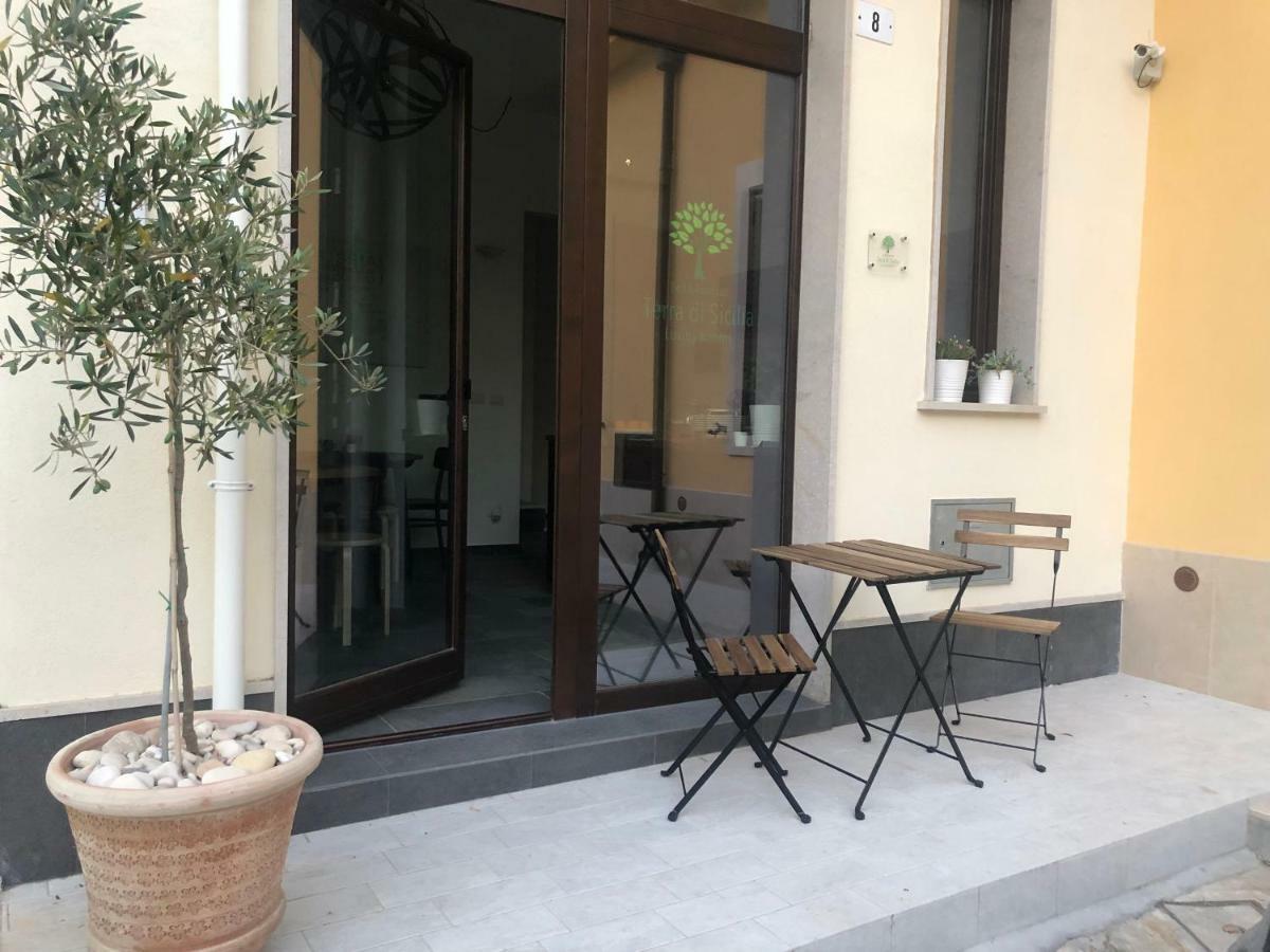 Terra Di Sicilia Luxury Centro Bed & Breakfast อาโวลา ภายนอก รูปภาพ